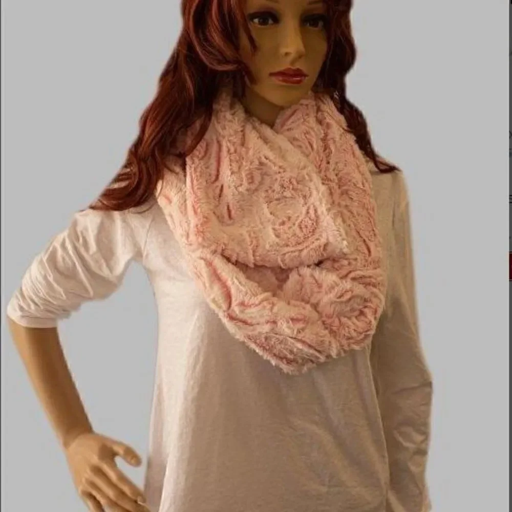 Super Soft Sherpa Infinity Scarf Rose Pink